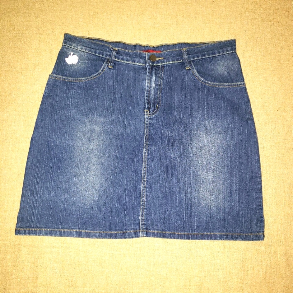 Apple Bottoms Vintage Jeans Skirt Size 13/14. Denim. Women's